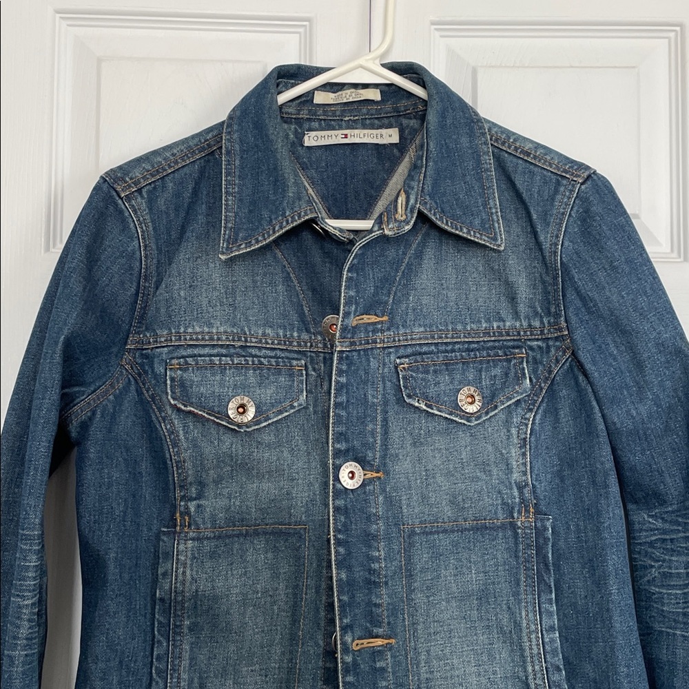 Tommy Hilfiger M Distressed Blue Jean Jacket Metal button closure pockets 2005